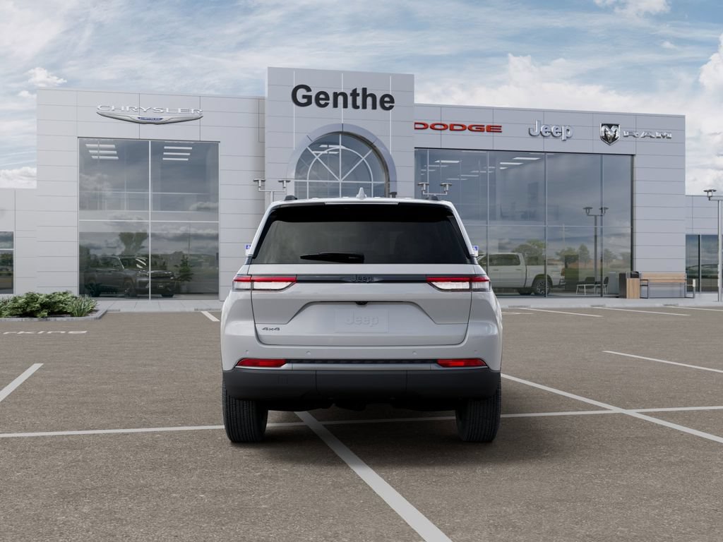 New 2026 Jeep Grand Cherokee Altitude AWD/4WD image 7