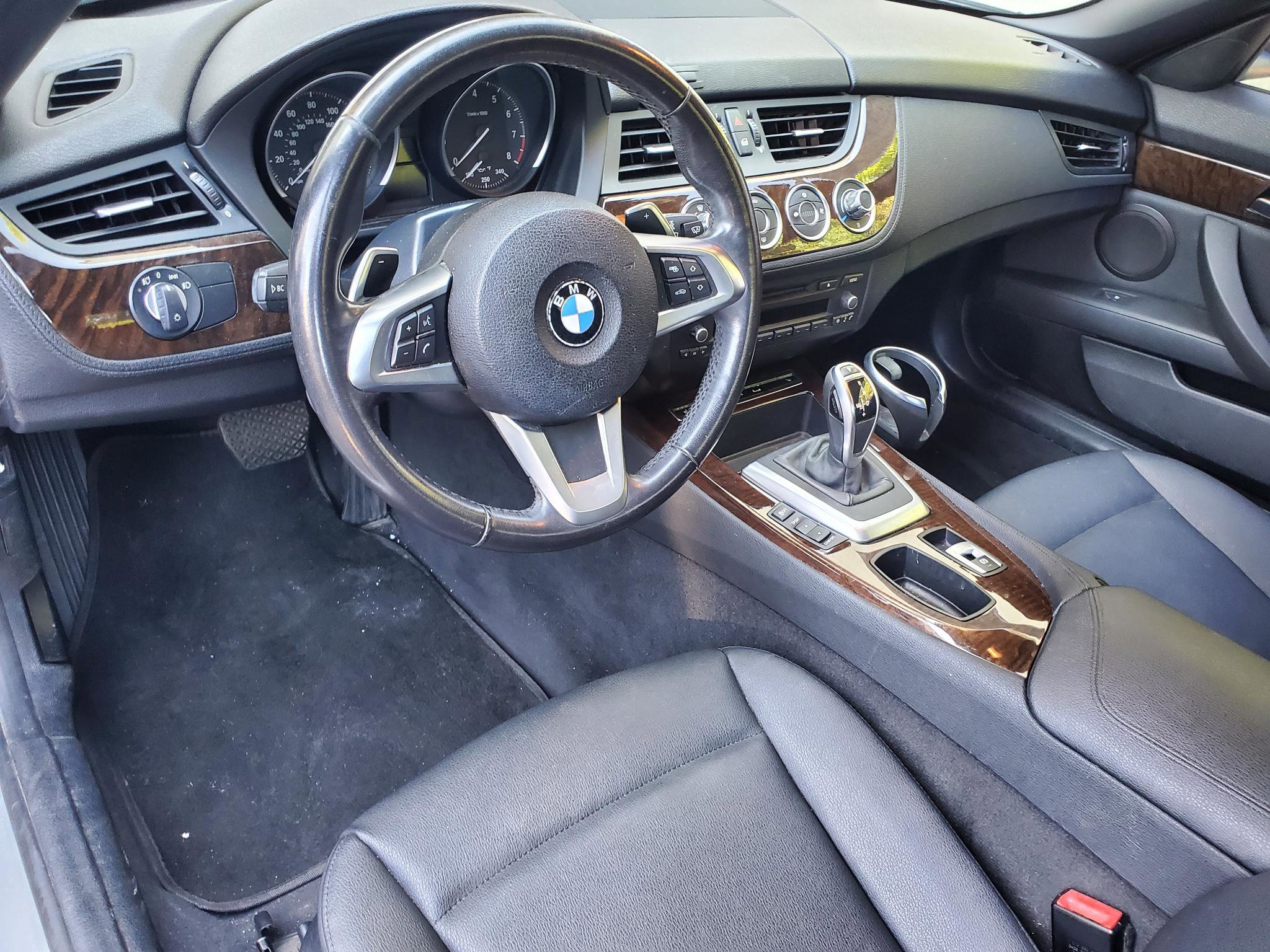 Used 2012 BMW Z4 sDrive28i RWD image 16