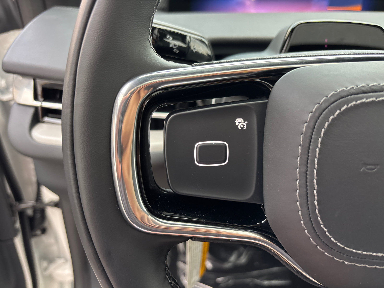 New 2027 Lincoln Navigator Reserve w/ Jet Appearance Package AWD/4WD image 16