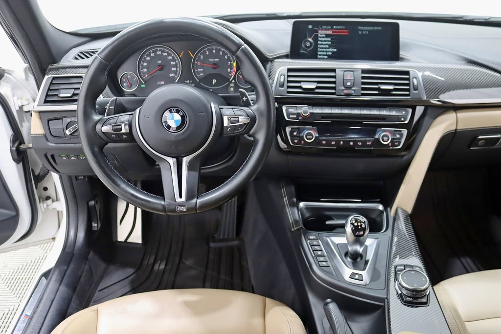 Used 2016 BMW M3 RWD image 11