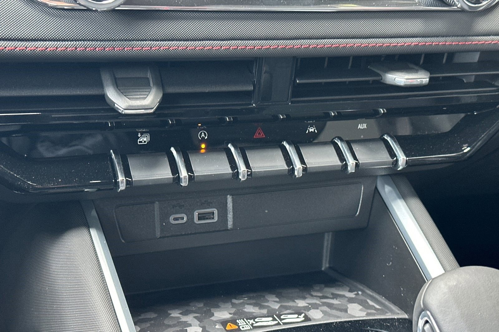 New 2025 Chevrolet Colorado Z71 w/ Midnight Edition image 22