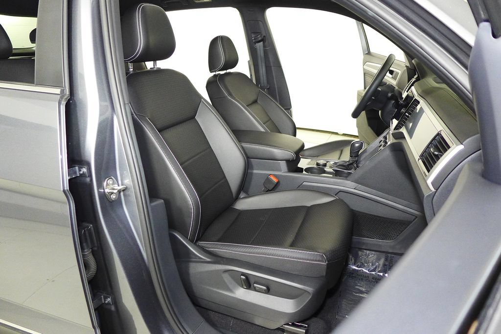 Certified 2023 Volkswagen Atlas Cross Sport SEL AWD/4WD image 19