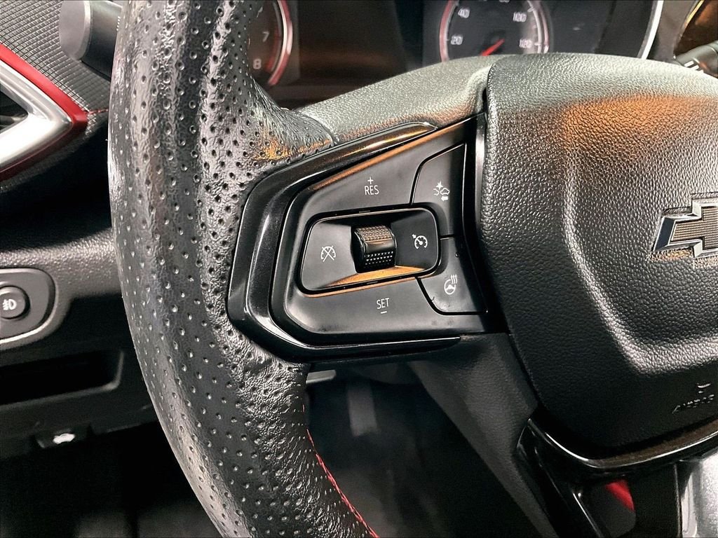 Used 2023 Chevrolet TrailBlazer RS w/ Technology Package FWD image 23