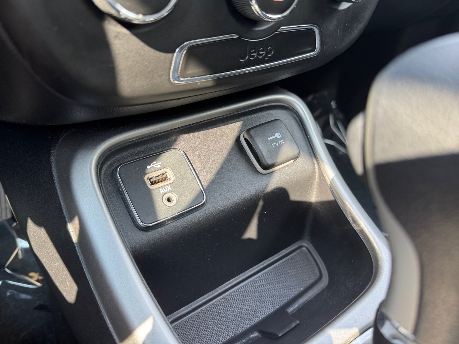 Used 2018 Jeep Compass Sport FWD image 19