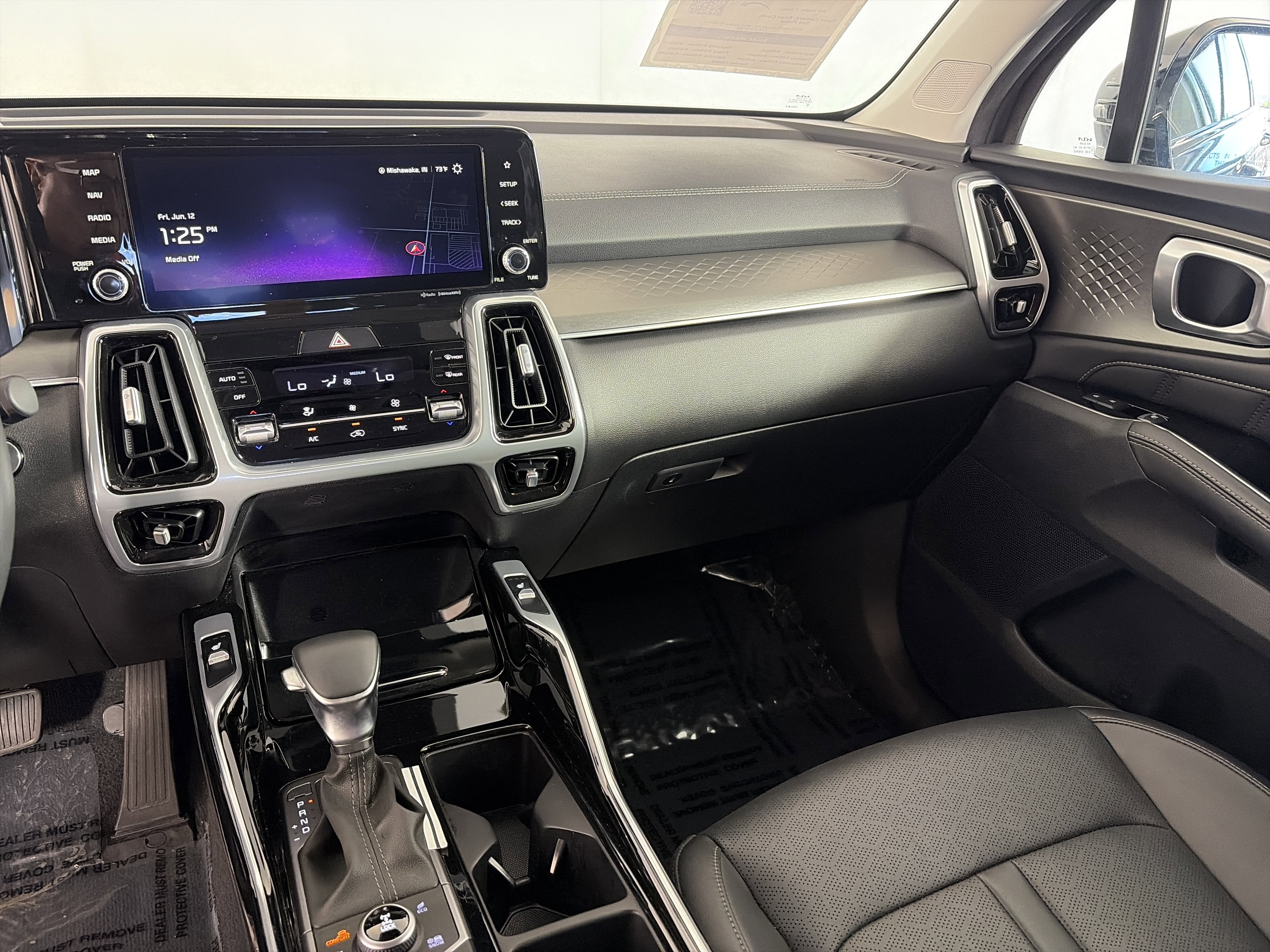 Certified 2023 Kia Sorento SX AWD/4WD image 4