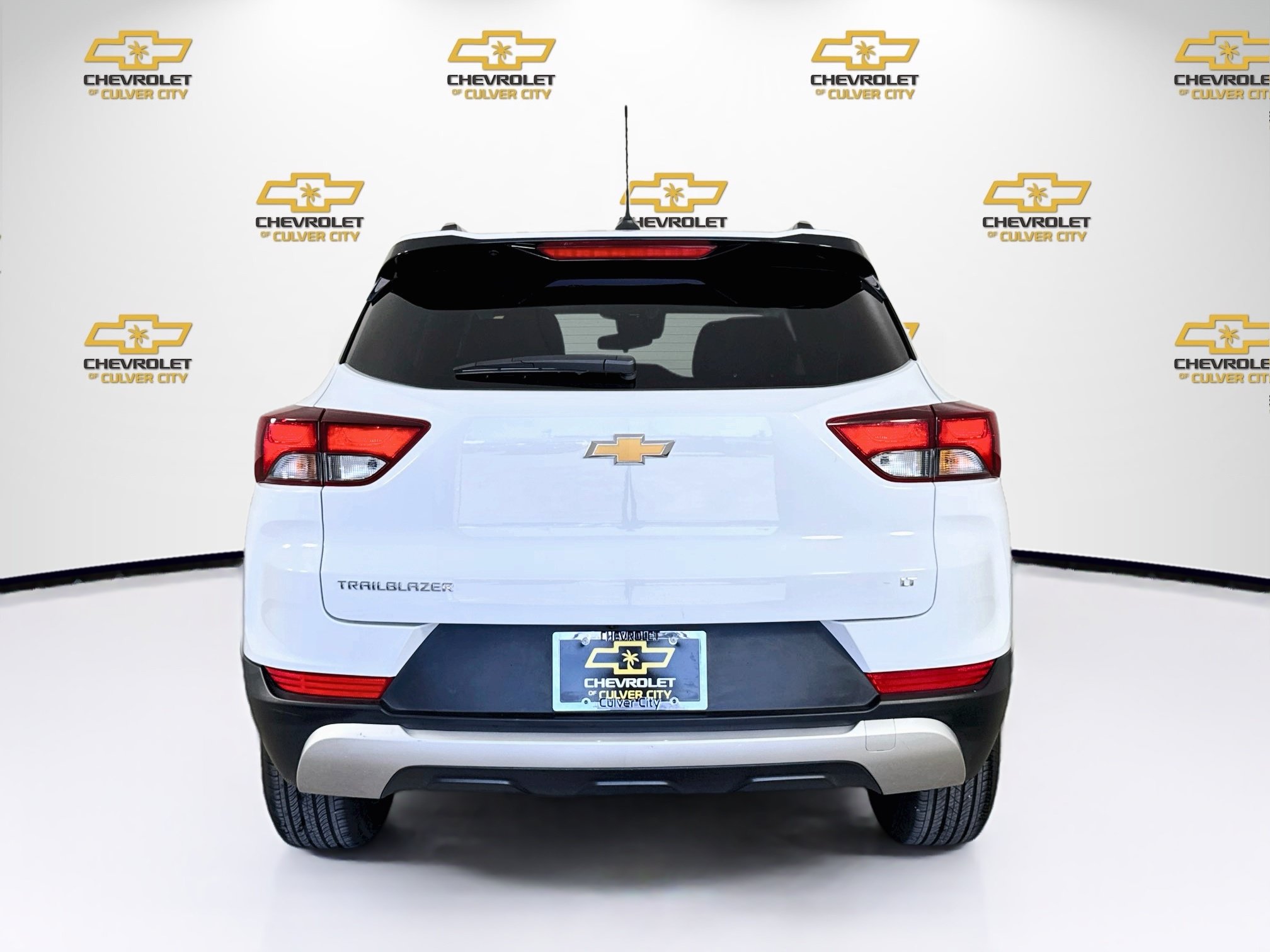Used 2023 Chevrolet TrailBlazer LT FWD image 7