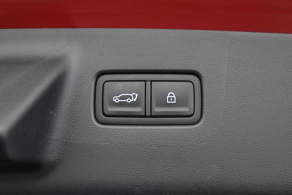 Used 2025 Hyundai Santa Fe SEL FWD image 37