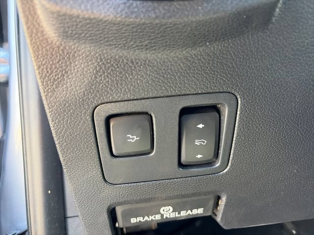 Used 2020 Ford F250 Platinum w/ FX4 Off-Road Package AWD/4WD image 13