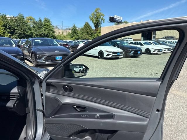 Used 2026 Hyundai Elantra Sport FWD image 28