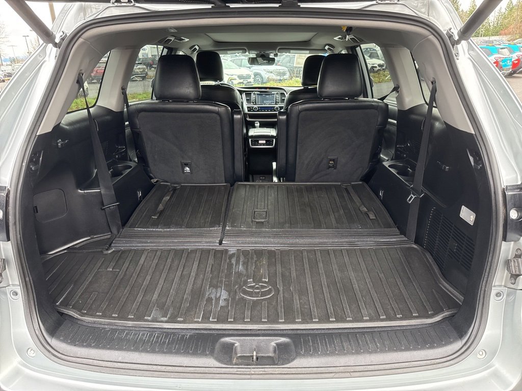 Used 2018 Toyota Highlander Limited Platinum image 24