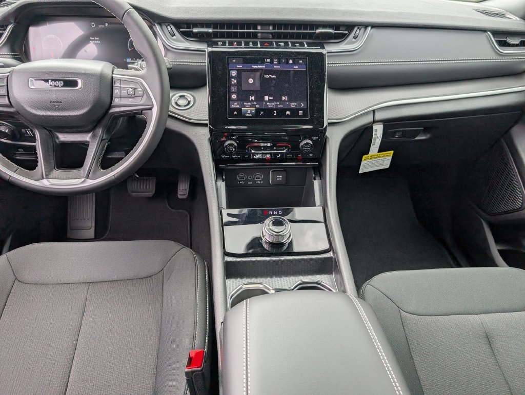 New 2026 Jeep Grand Cherokee Laredo AWD/4WD image 22