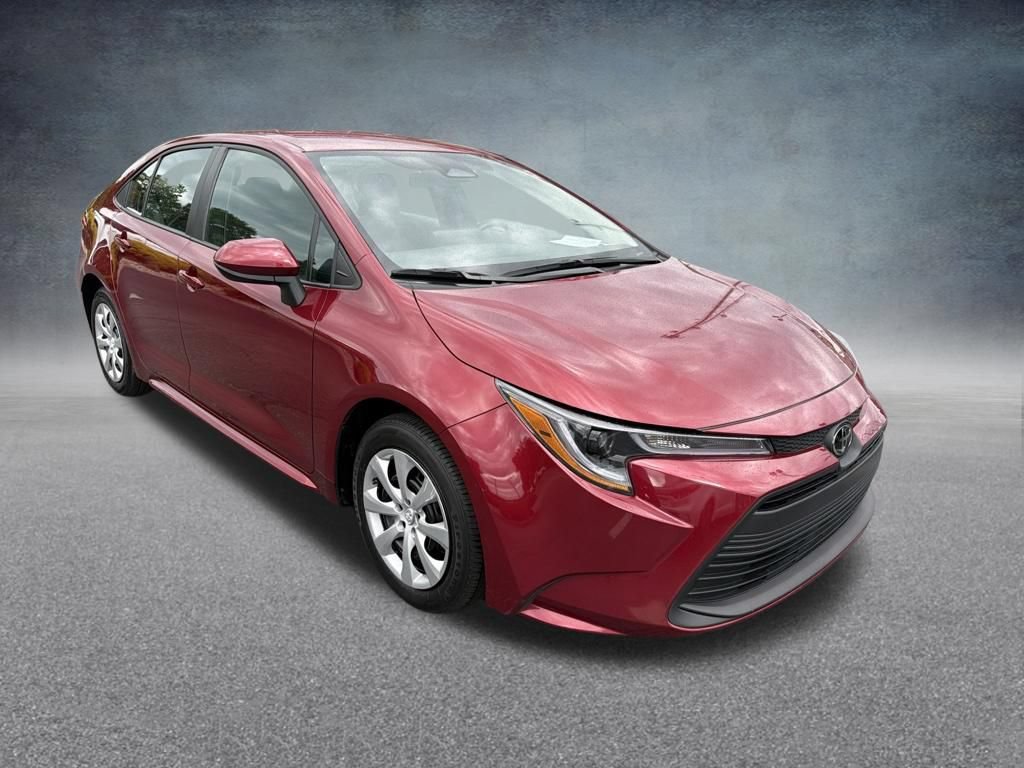 Used 2025 Toyota Corolla LE FWD image 3