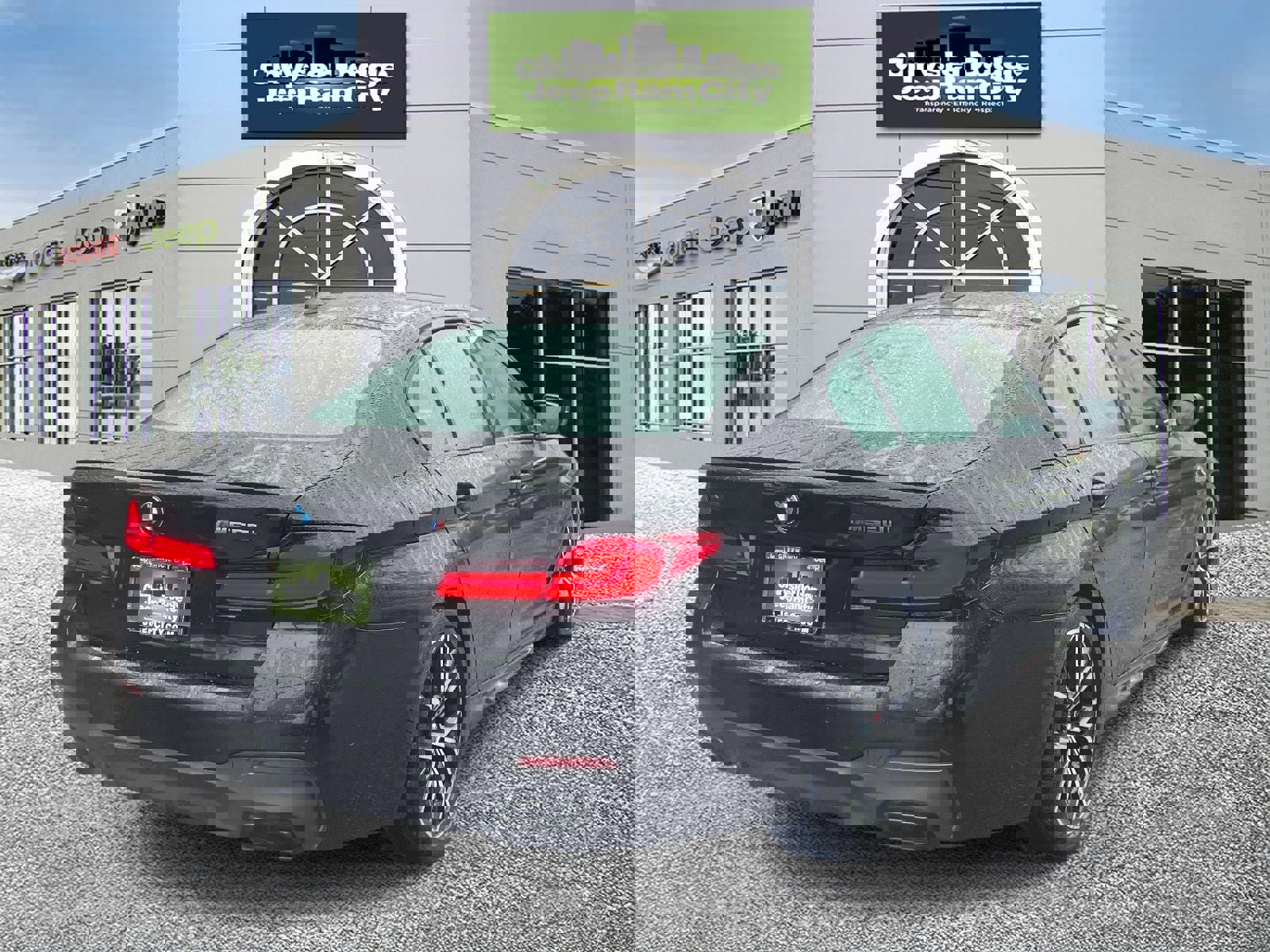 Used 2023 BMW M550i xDrive w/ Executive Package image 6