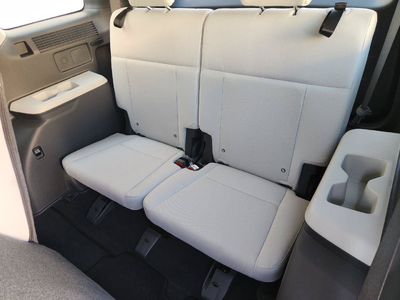 New 2027 Hyundai Santa Fe SE FWD image 29