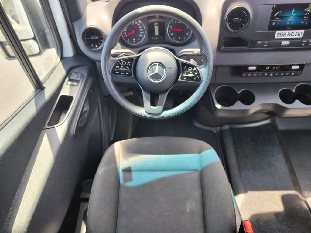 Used 2024 Mercedes-Benz Sprinter 2500 image 13