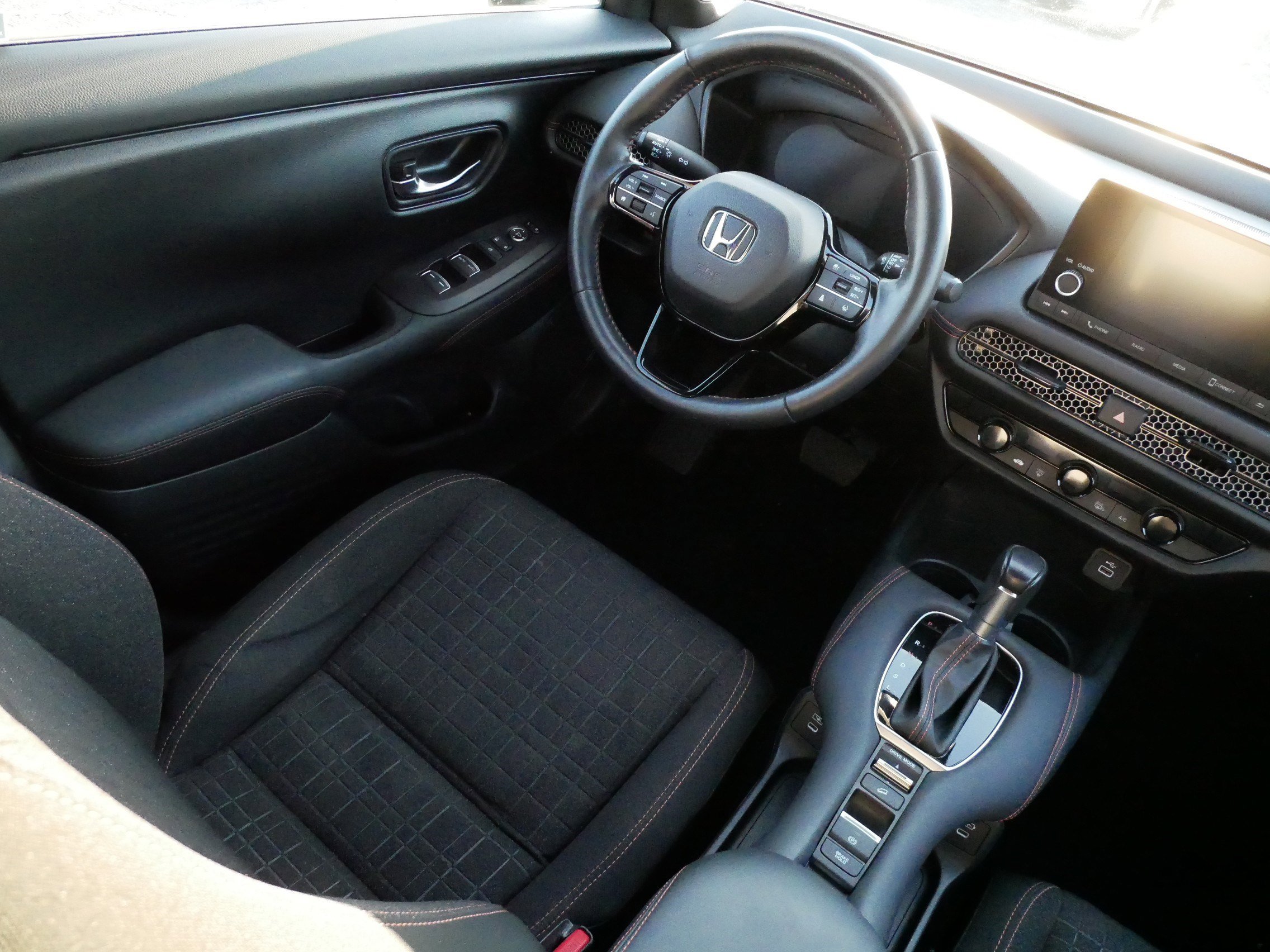 Used 2024 Honda HR-V Sport image 9