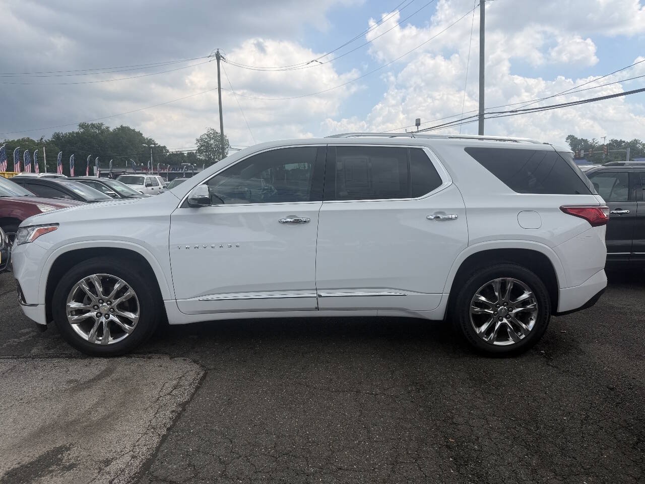 Used 2018 Chevrolet Traverse High Country AWD/4WD image 1