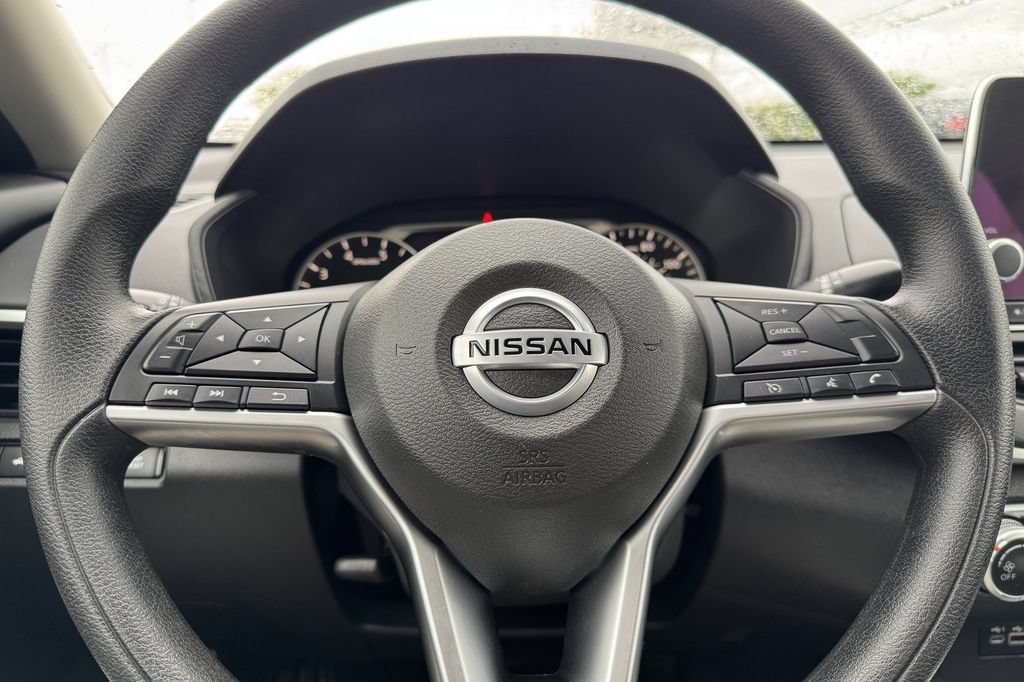 Used 2022 Nissan Altima 2.5 SV AWD/4WD image 22
