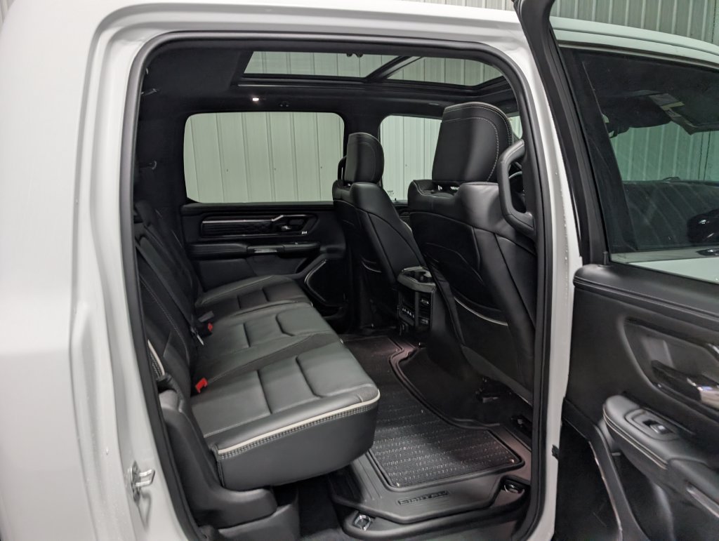 Used 2026 RAM 1500 Limited AWD/4WD image 30