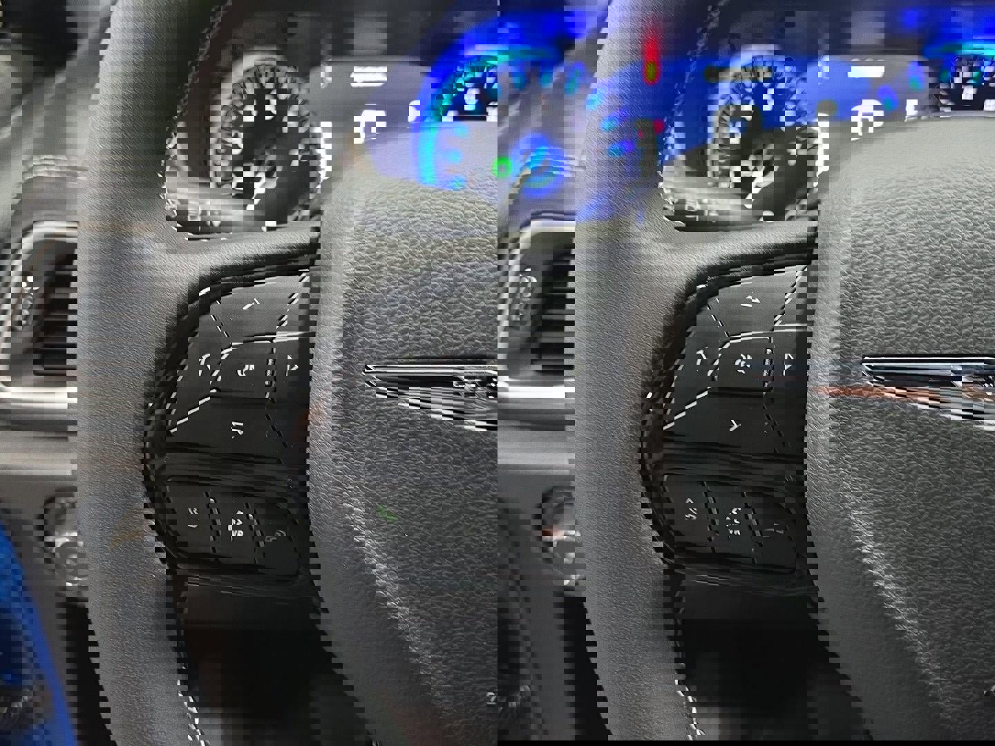 New 2026 Chrysler Pacifica Select image 11