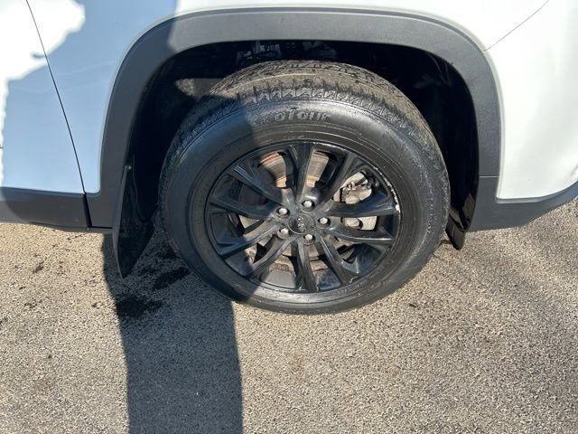 Used 2020 Jeep Cherokee Latitude w/ Cold Weather Group image 38