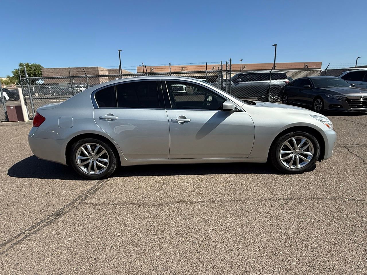 Used 2009 INFINITI G37 Journey w/ Premium Pkg RWD image 4