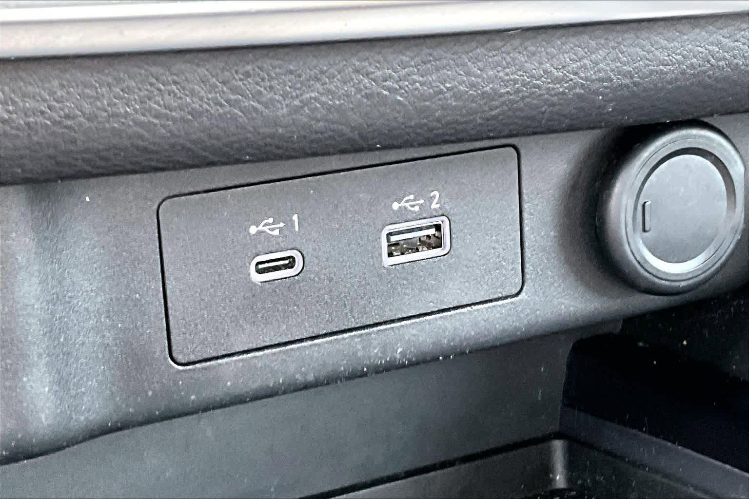 Used 2021 Nissan Rogue S FWD image 34