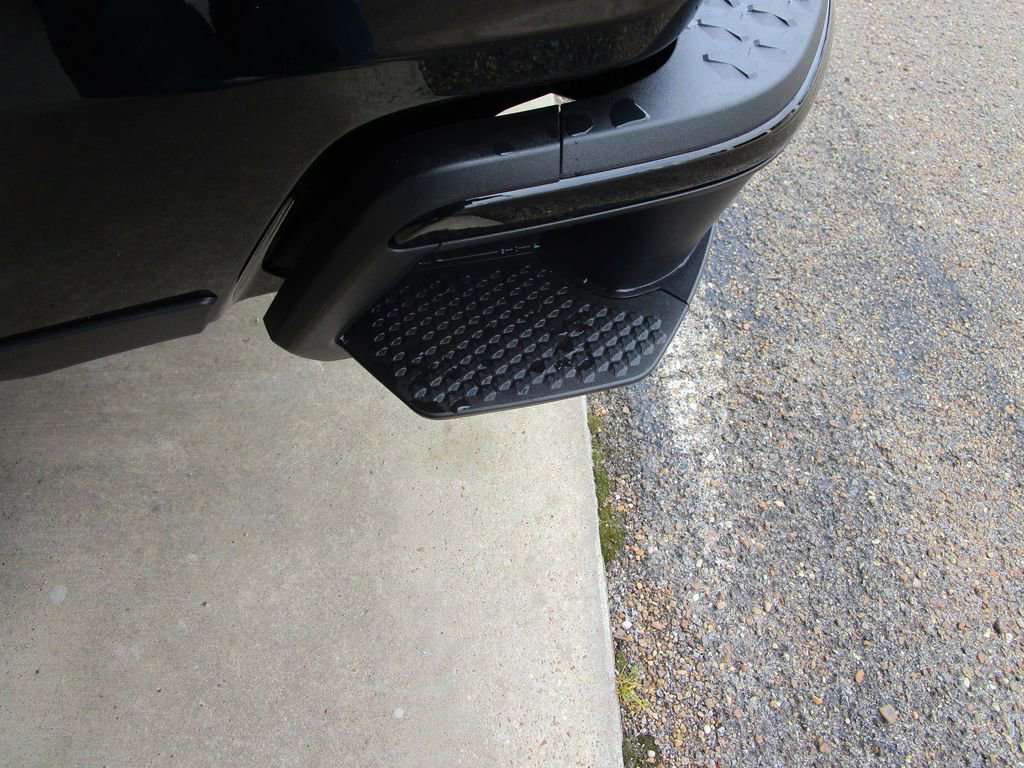 New 2026 GMC Canyon Elevation image 10