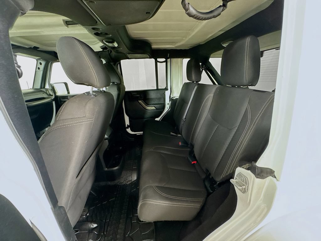 Used 2018 Jeep Wrangler Unlimited Sport AWD/4WD image 21