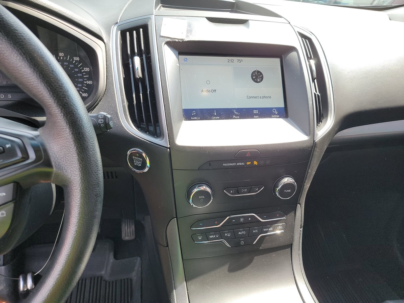 Used 2020 Ford Edge SE image 10