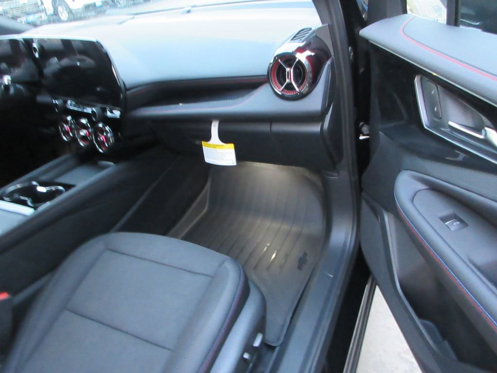 New 2026 Chevrolet Blazer EV RS image 19