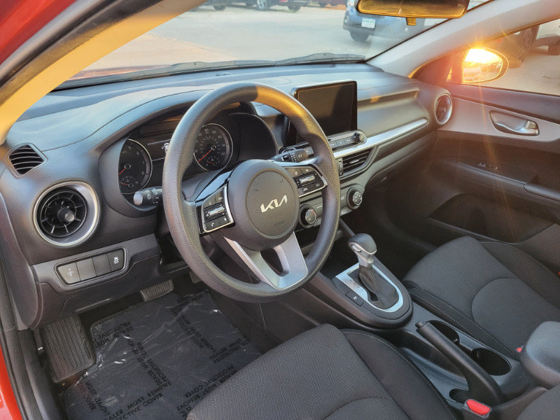 Used 2022 Kia Forte LXS FWD image 19