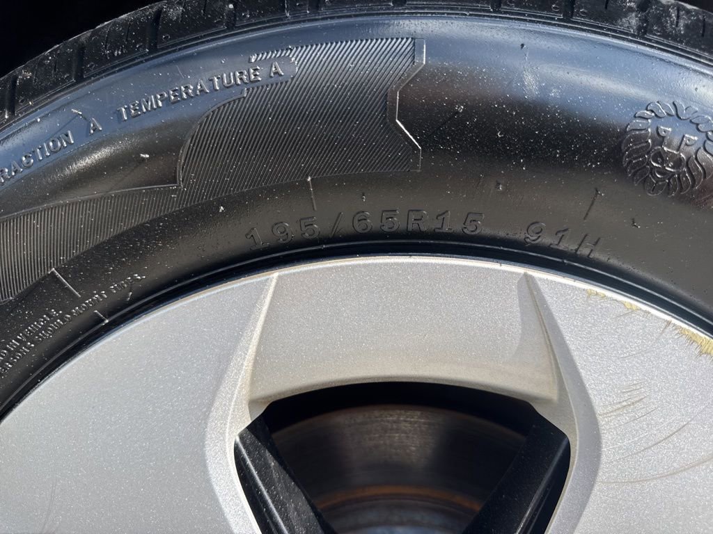 Used 2014 Toyota Prius Three FWD image 29