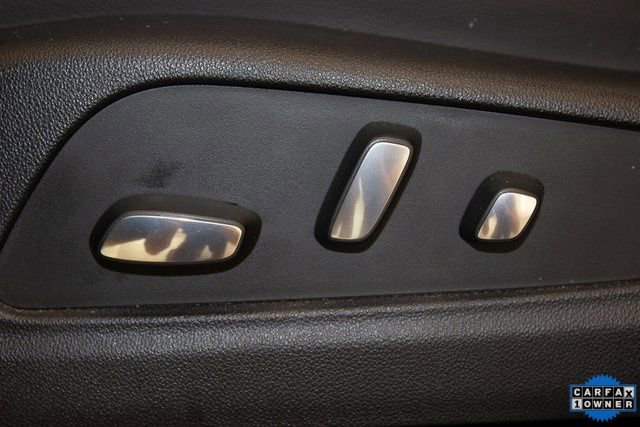 Used 2025 Cadillac XT5 Premium Luxury image 19