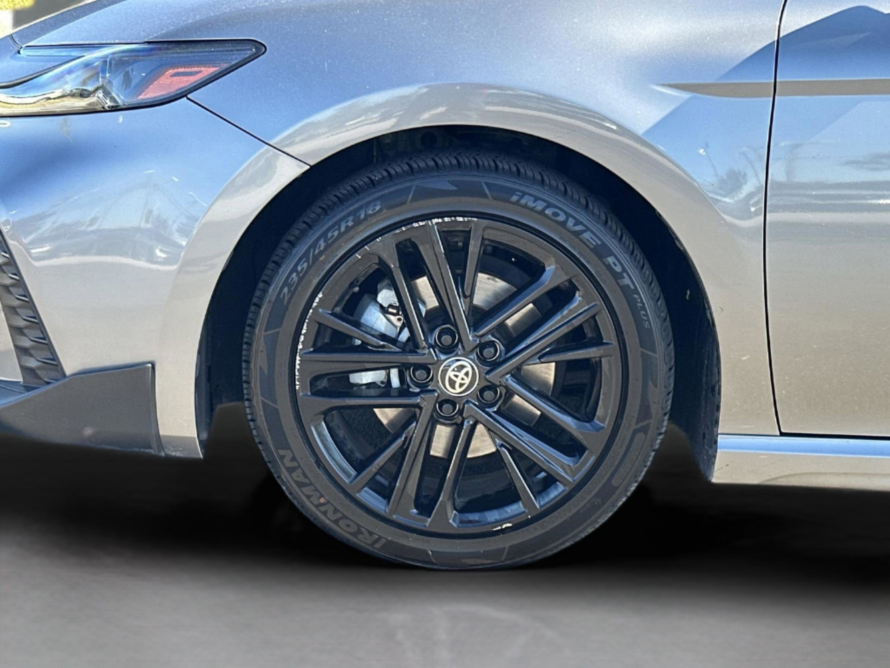 Used 2025 Toyota Camry SE image 26