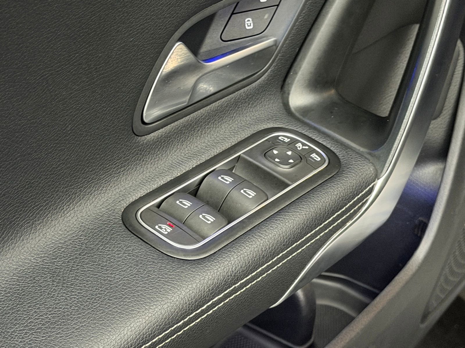 Certified 2023 Mercedes-Benz CLA 250 w/ Premium Package image 21