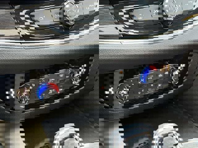 Used 2021 Buick Enclave Essence w/ Sport Touring Edition image 31