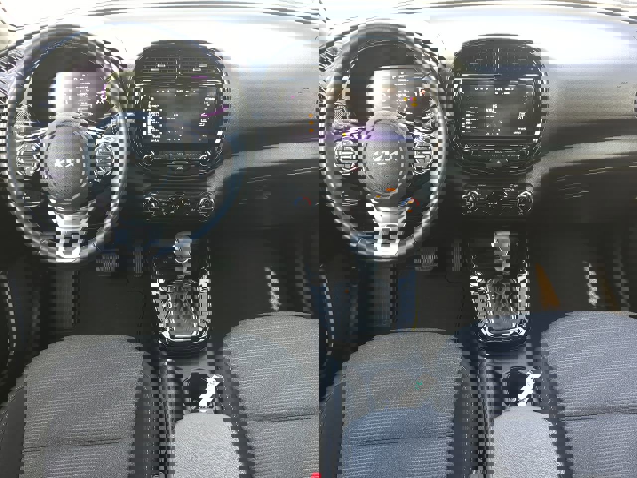 Used 2023 Kia Soul EX image 12