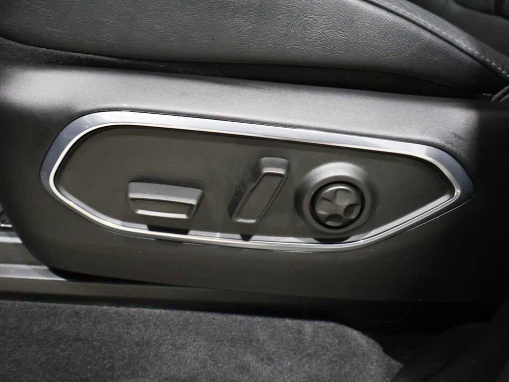 Used 2024 Jeep Wagoneer Series II w/ Convenience Group I image 13