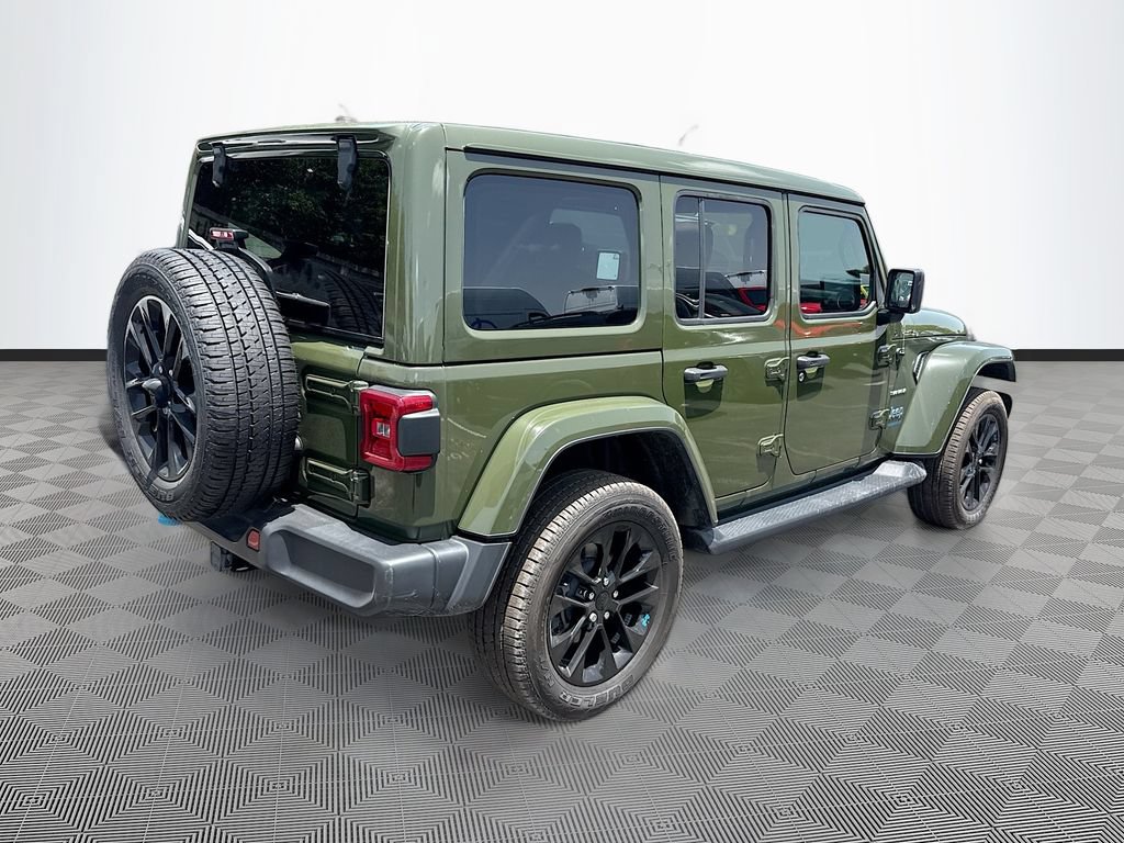 Used 2023 Jeep Wrangler Unlimited Sahara w/ Cold Weather Group AWD/4WD image 6