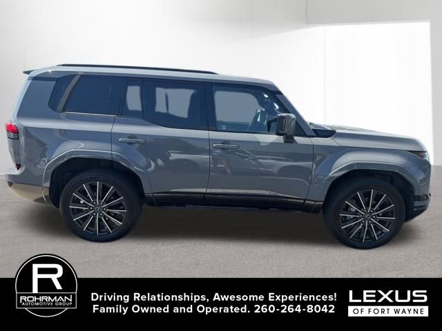 Used 2024 Lexus GX 550 w/ Accessory Package (2T) AWD/4WD image 7