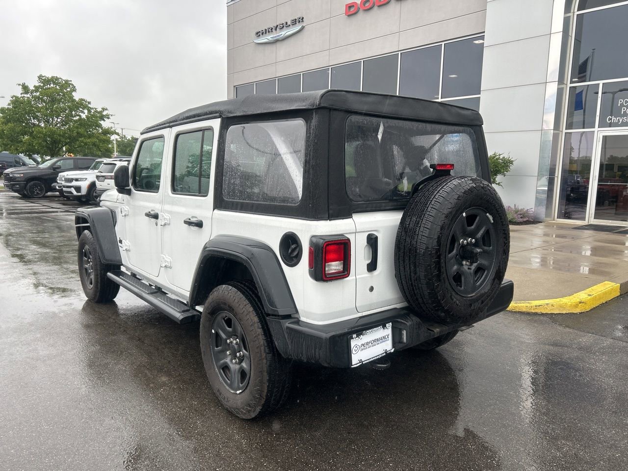 Used 2024 Jeep Wrangler Unlimited Sport AWD/4WD image 5