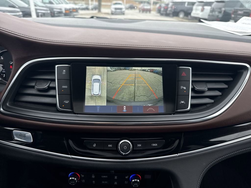 Used 2018 Buick Enclave Avenir w/ Avenir Technology Package image 23