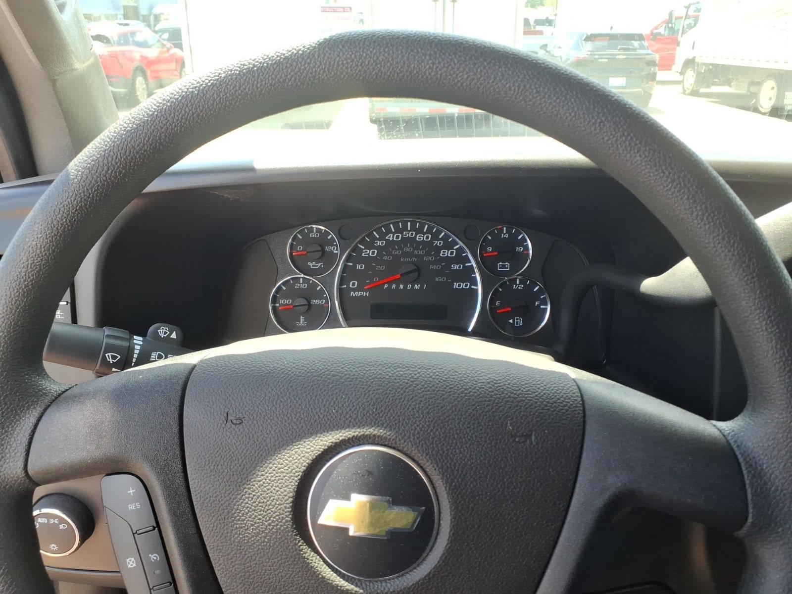 New 2026 Chevrolet Express 4500 w/ Power Convenience Package RWD image 13