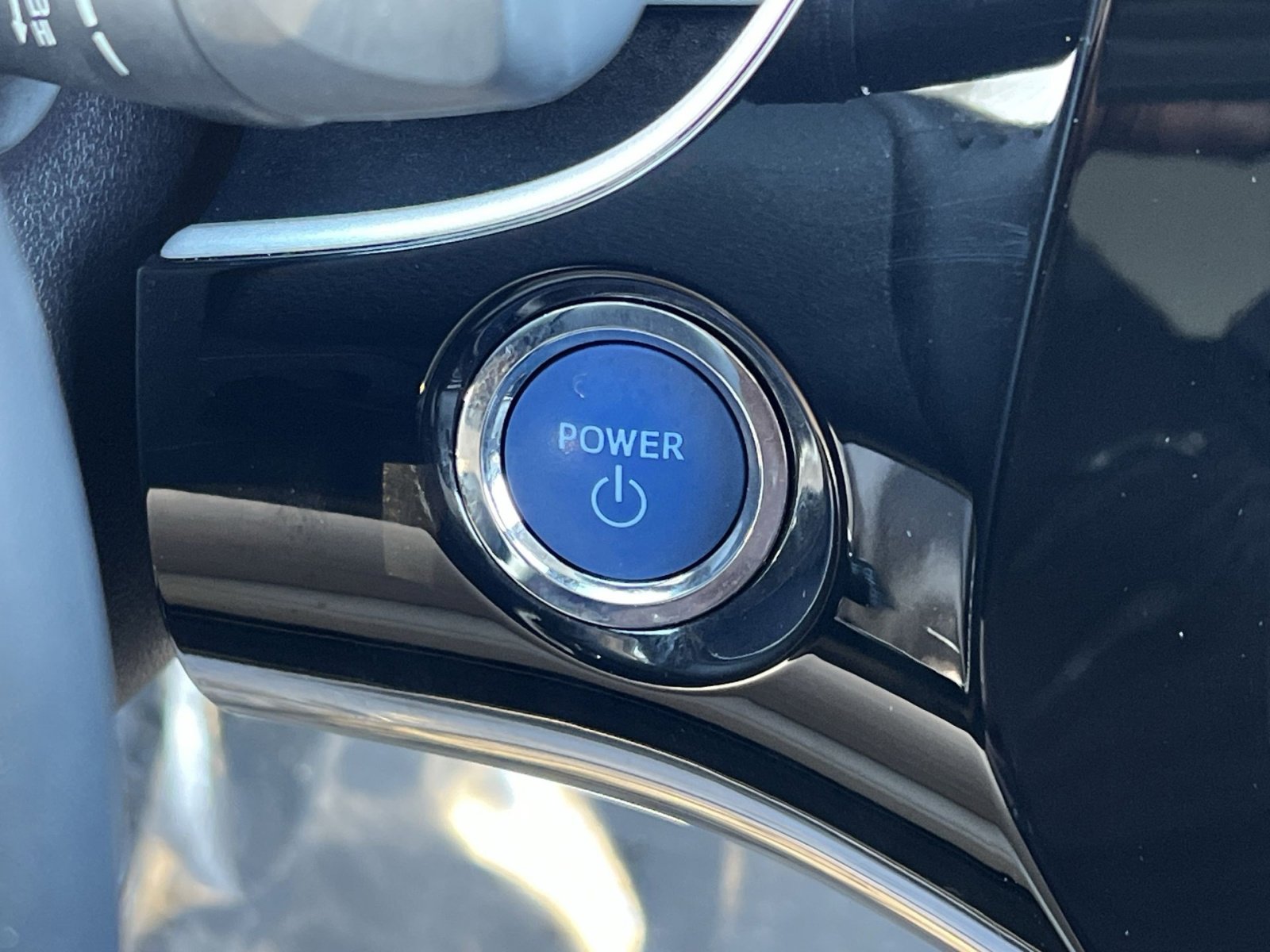 Used 2022 Toyota Prius Prime LE image 31