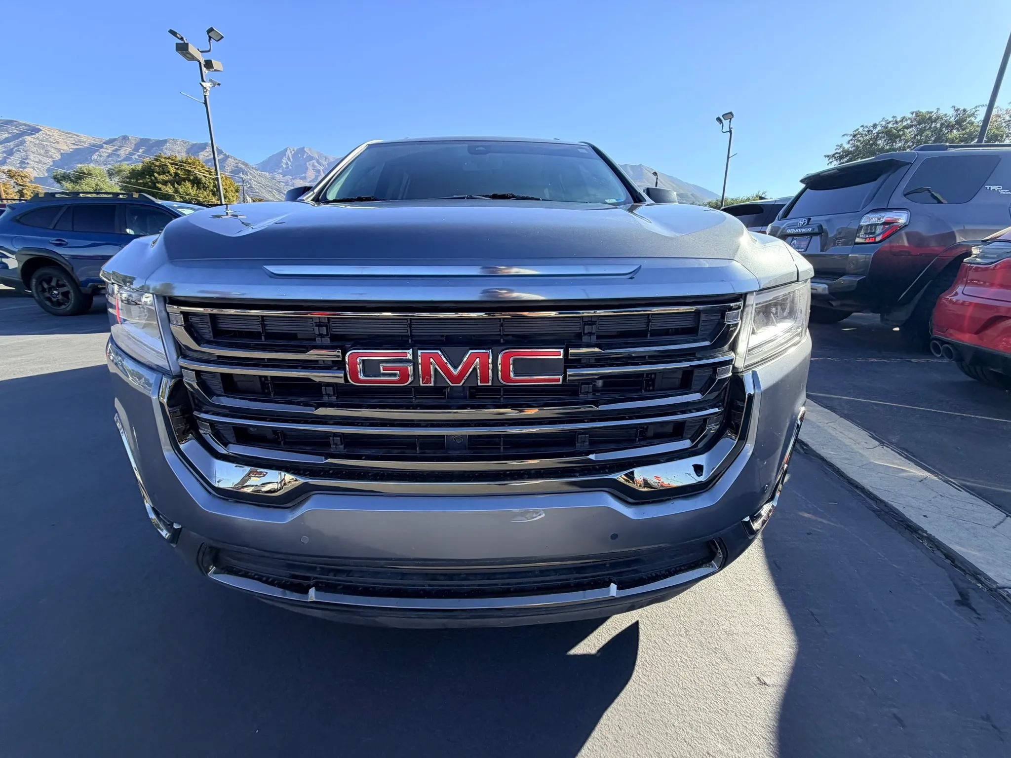 Used 2021 GMC Acadia AT4 w/ Trailering Package AWD/4WD image 8