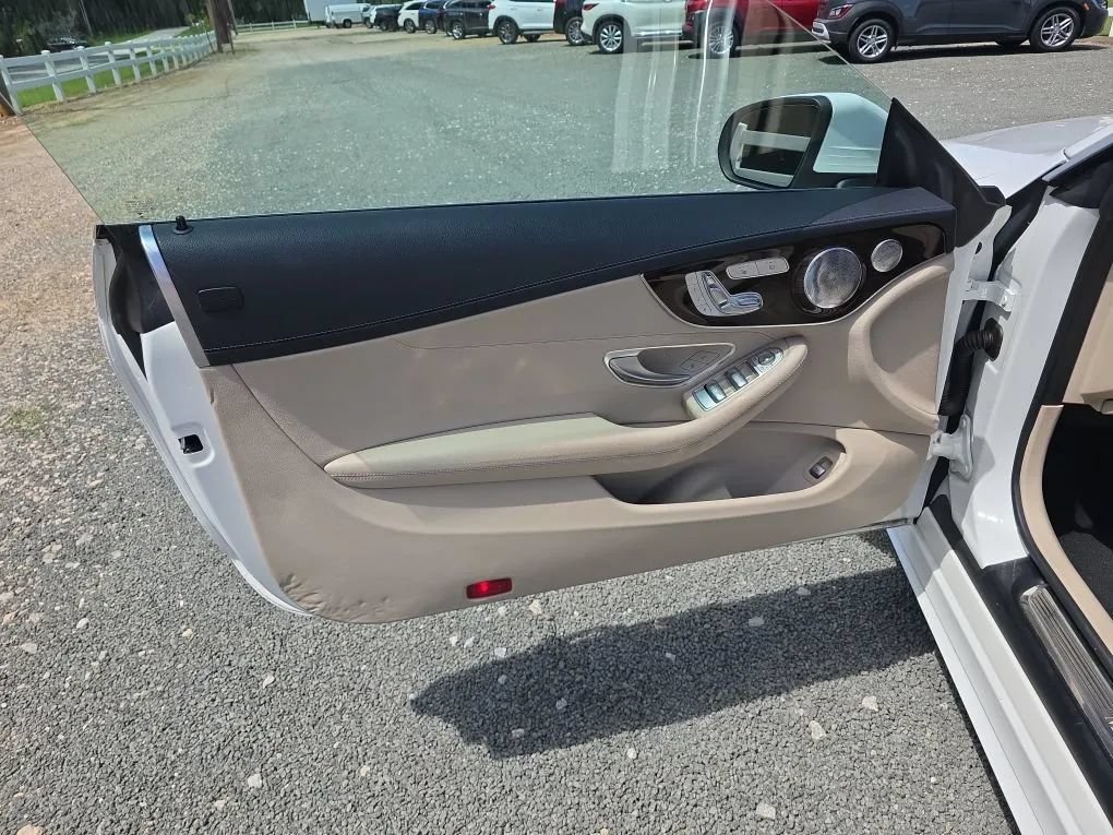 Used 2017 Mercedes-Benz C 300 4MATIC Cabriolet image 43