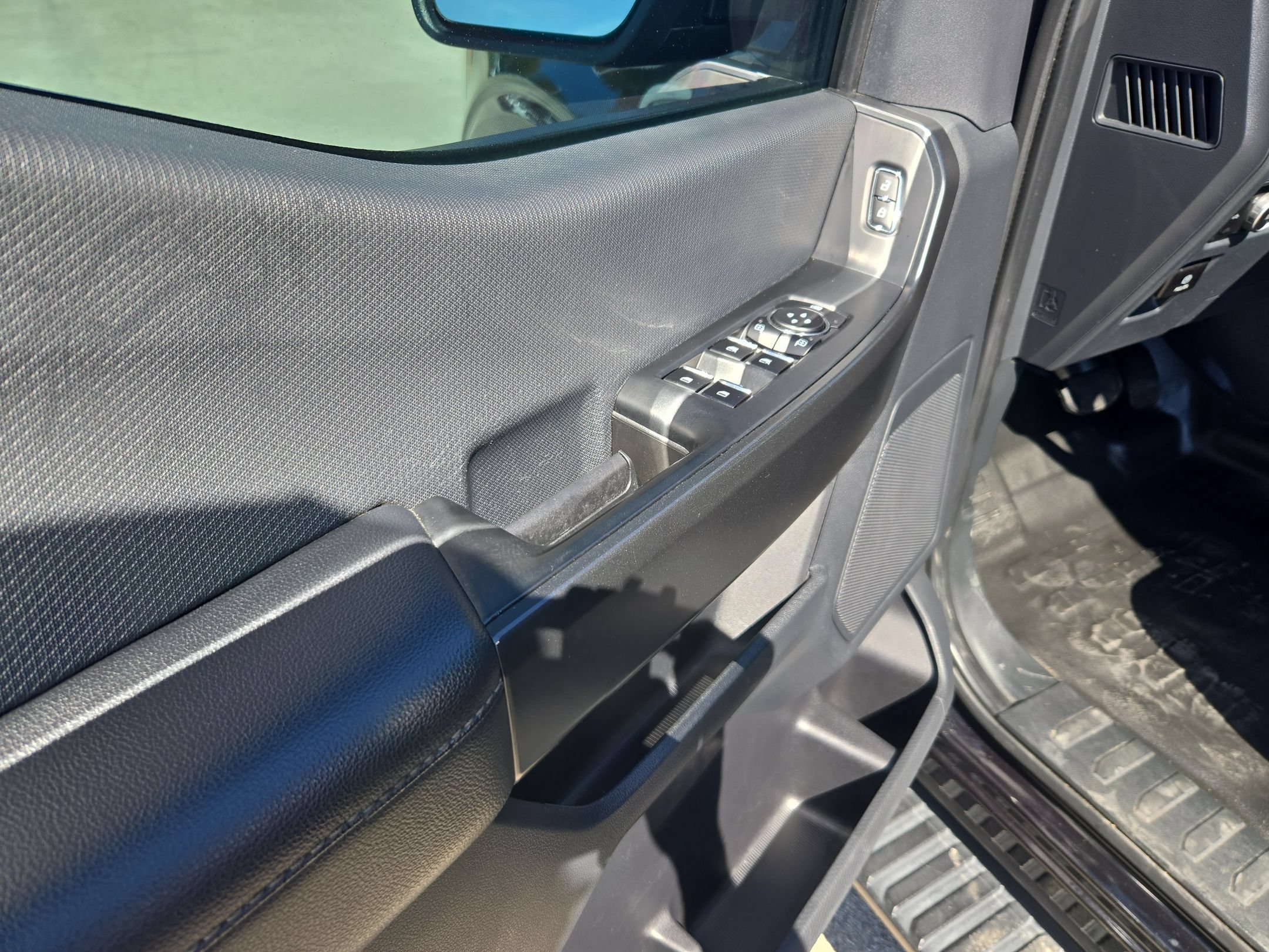 Used 2023 Ford F150 XL w/ STX Appearance Package RWD image 12