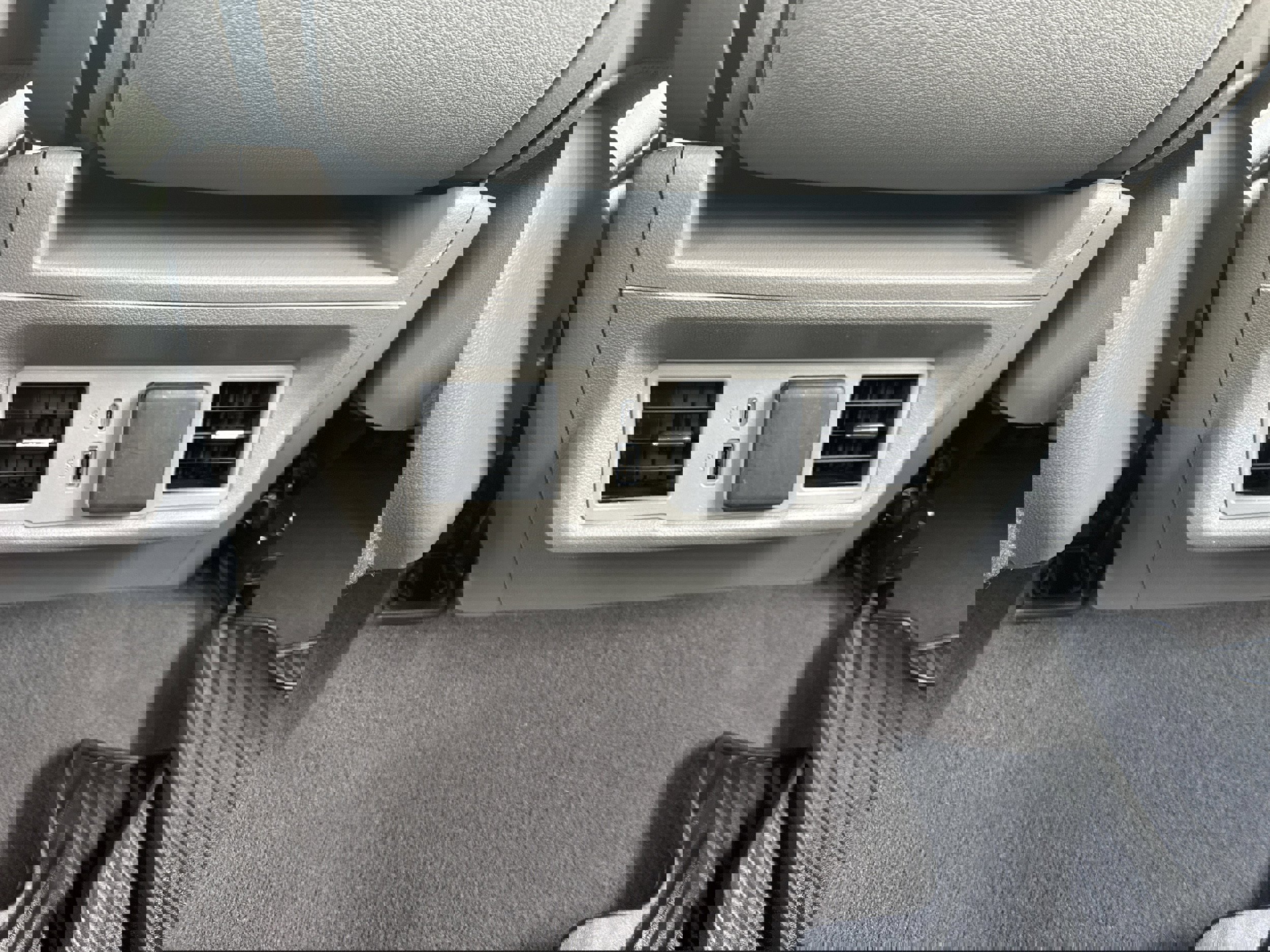 Used 2025 GMC Sierra 1500 SLT image 17