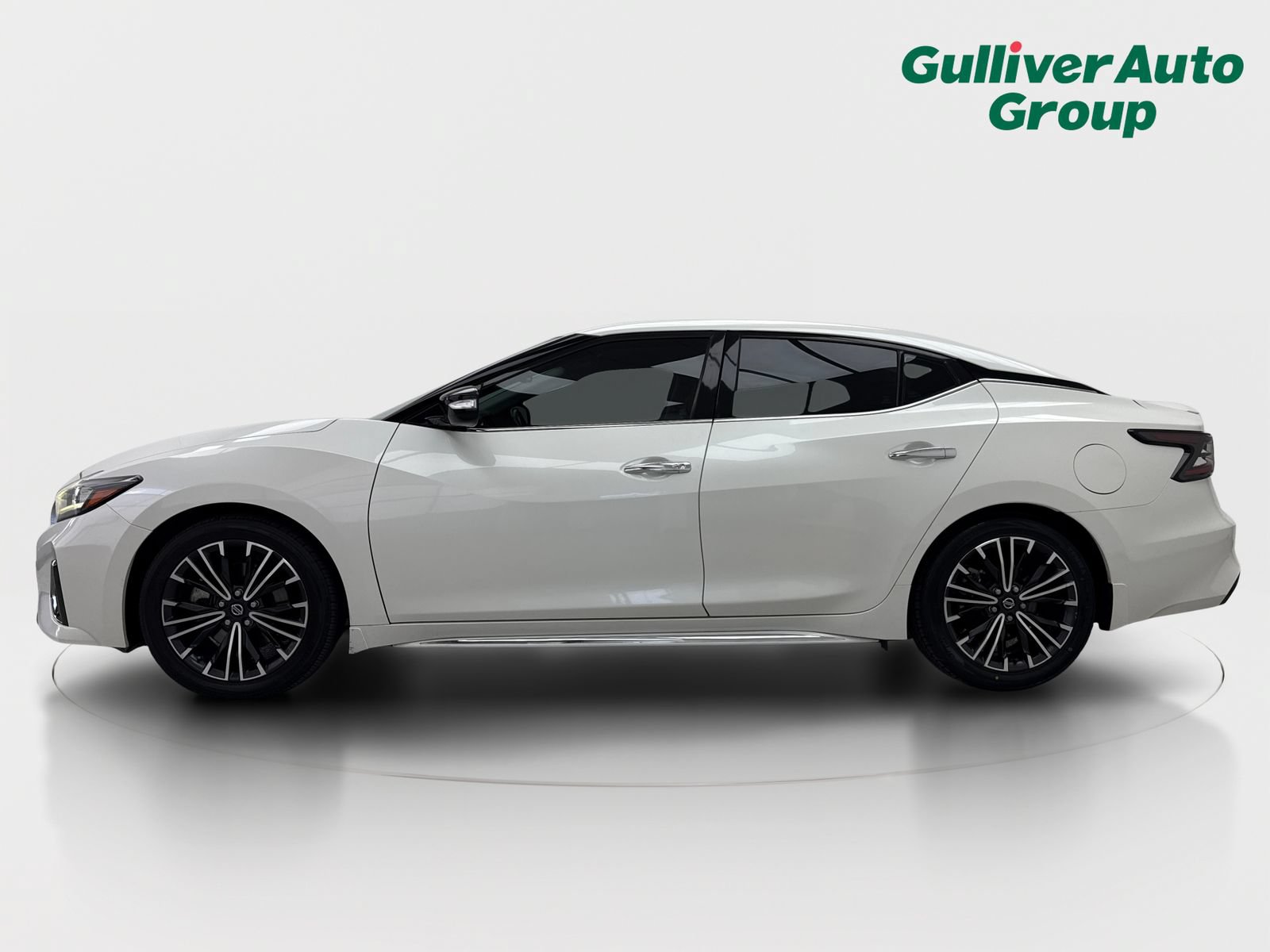 Used 2021 Nissan Maxima 3.5 SV w/ Floor Mat Group FWD image 3